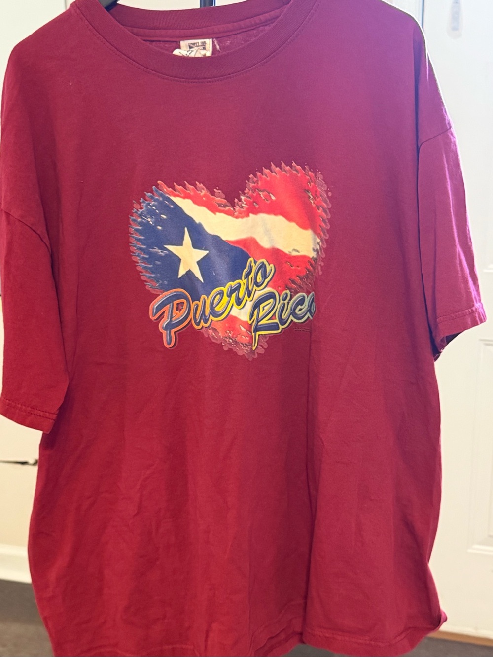 Puerto Rico Heart Graphic Tee - Maroon